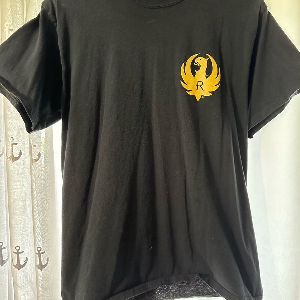 Men’s tee shirt